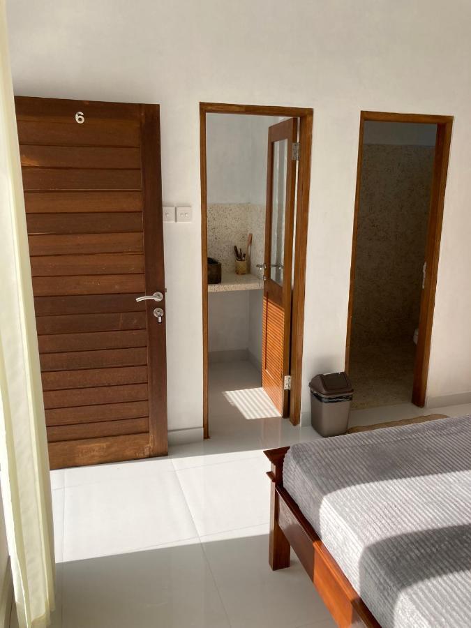 Uluwatu Villa Iris Homestay מראה חיצוני תמונה