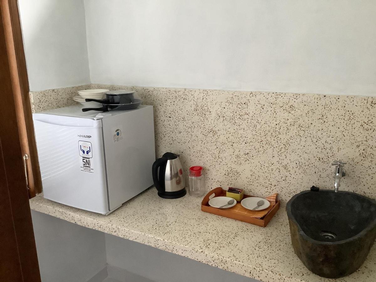 Uluwatu Villa Iris Homestay מראה חיצוני תמונה