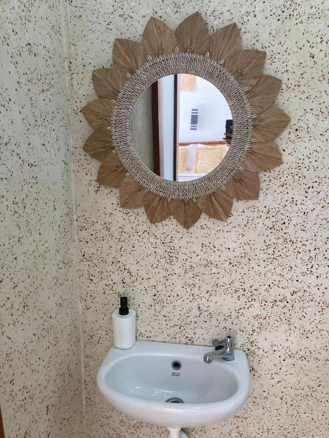 Uluwatu Villa Iris Homestay מראה חיצוני תמונה